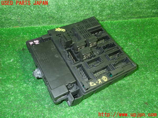 1UPJ-24006741]BMW Z4 ロードスター(BT22 E85)ヒューズボックス1 中古_m0002.jpg