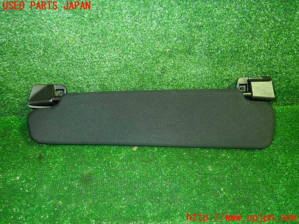 5UPJ-24007625]BMW Z4 ロードスター(BT22 E85)室内サンバイザー右側 中古_m0001.jpg