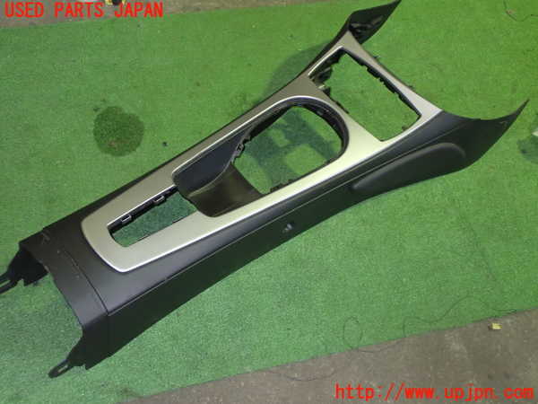 5UPJ-24007540]BMW Z4 ロードスター(BT22 E85)センターコンソール 中古_m0002.jpg