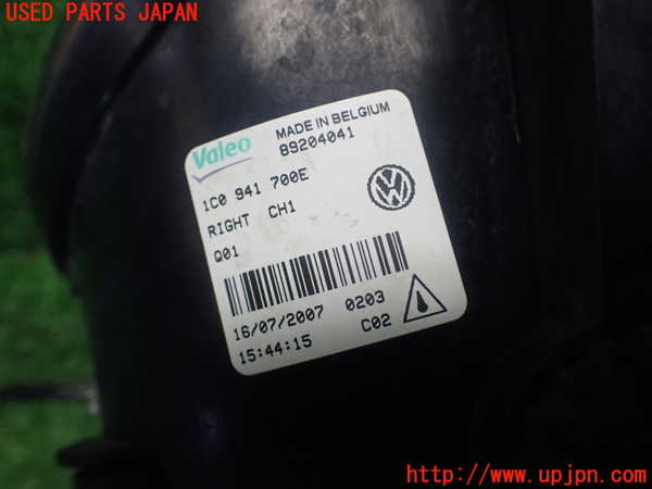 1UPJ-24011180]VW ニュービートルカブリオレ(1YAZJ)右フォグ 中古_m0004.jpg