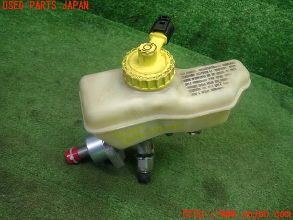5UPJ-24014050]VW ニュービートルカブリオレ(1YAZJ)ブレーキマスターシリンダー 中古_m0002.jpg