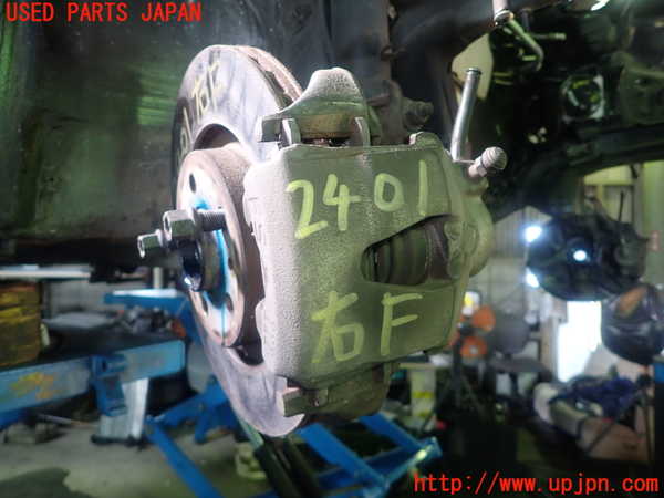 5UPJ-24014080]VW ニュービートルカブリオレ(1YAZJ)右フロントキャリパー 中古_m0001.jpg