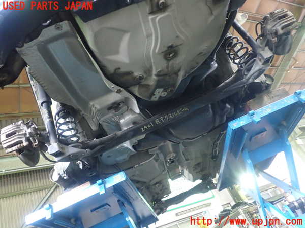 5UPJ-24015380]VW ニュービートルカブリオレ(1YAZJ)リアアクスルビーム 中古_m0003.jpg