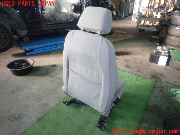 5UPJ-24017065]VW ニュービートルカブリオレ(1YAZJ)助手席シート 中古_m0004.jpg