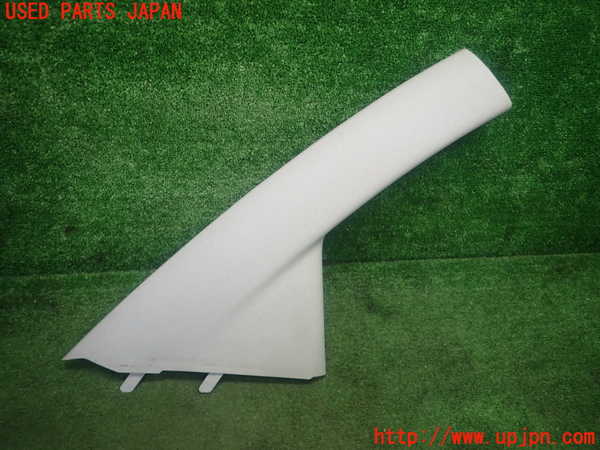 5UPJ-24017655]VW ニュービートルカブリオレ(1YAZJ)右フロントピラートリム 中古_m0001.jpg