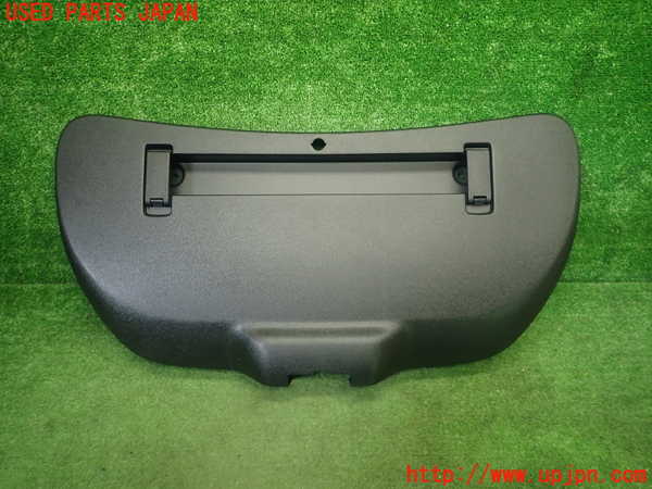 5UPJ-24011504]VW ニュービートルカブリオレ(1YAZJ)トランク内トリム 中古_m0001.jpg