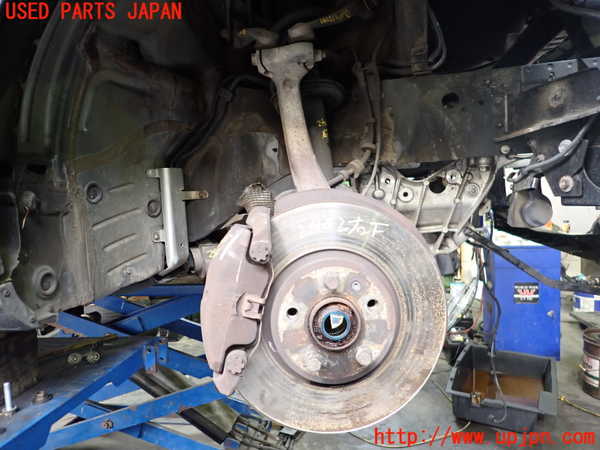 2UPJ-24024290]アウディ・A5 カブリオレ(8FCALF)右フロントナックルハブ 中古_m0002.jpg