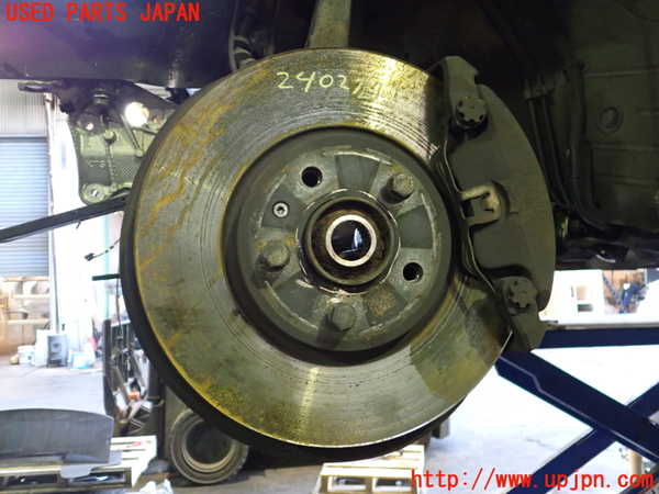 2UPJ-24024295]アウディ・A5 カブリオレ(8FCALF)左フロントナックルハブ 中古_m0002.jpg
