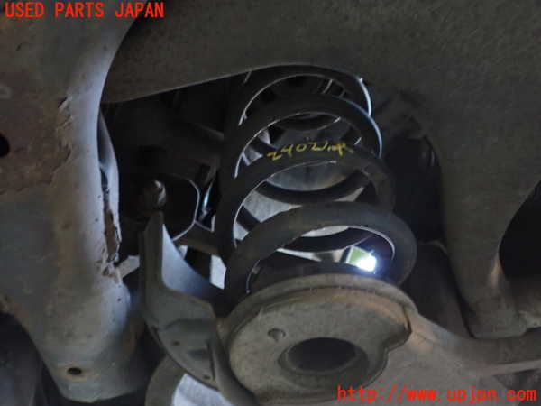 2UPJ-24025100]アウディ・A5 カブリオレ(8FCALF)右リアスプリング 中古_m0001.jpg