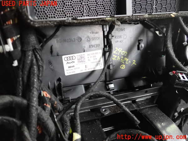 2UPJ-24026081]アウディ・A5 カブリオレ(8FCALF)エバポレーター1 中古_m0002.jpg