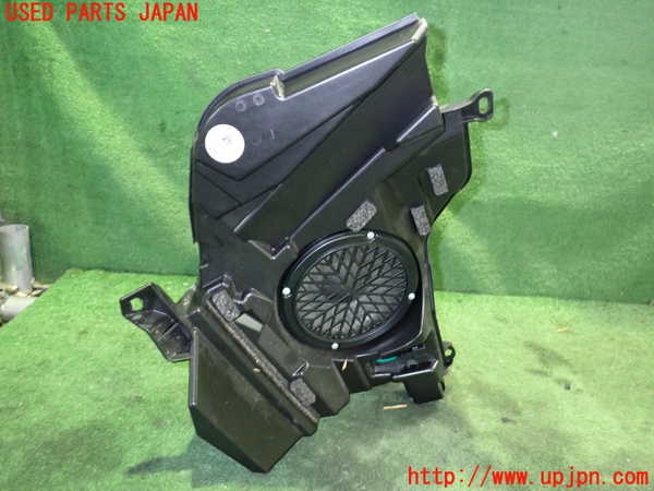 2UPJ-24026530]アウディ・A5 カブリオレ(8FCALF)ウーハー 中古_m0002.jpg