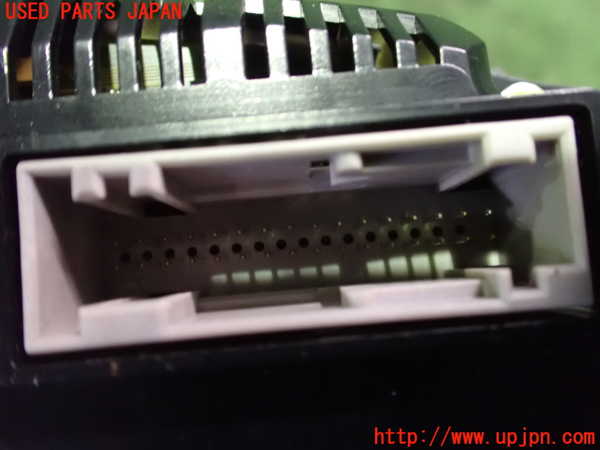 2UPJ-24026170]アウディ・A5 カブリオレ(8FCALF)スピードメーター 中古_m0003.jpg