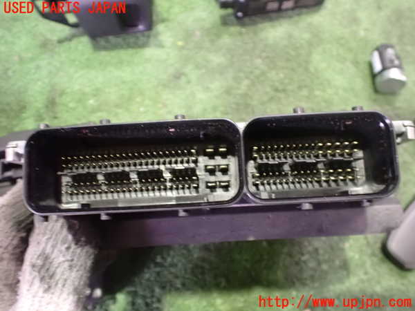 2UPJ-24026110]アウディ・A5 カブリオレ(8FCALF)エンジンコンピューター 中古_m0003.jpg