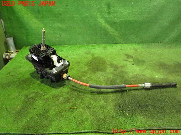 2UPJ-24027555]アウディ・A5 カブリオレ(8FCALF)ATシフトレバー 中古_m0001.jpg