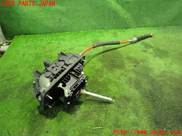 2UPJ-24027555]アウディ・A5 カブリオレ(8FCALF)ATシフトレバー 中古_m0003.jpg