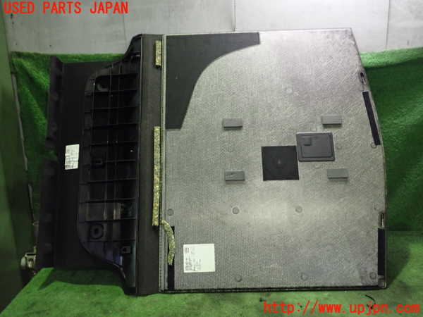 2UPJ-24027772]アウディ・A5 カブリオレ(8FCALF)ラゲッジトレイ2 中古_m0002.jpg