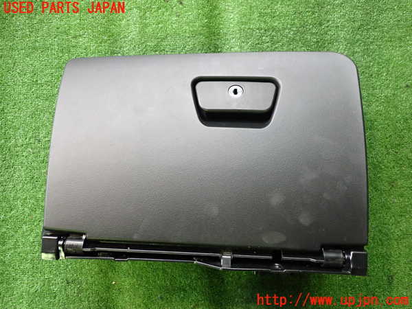 2UPJ-24037516]BMW Z4 ロードスター(BU25)グローブボックス1 中古 【E85】_m0001.jpg