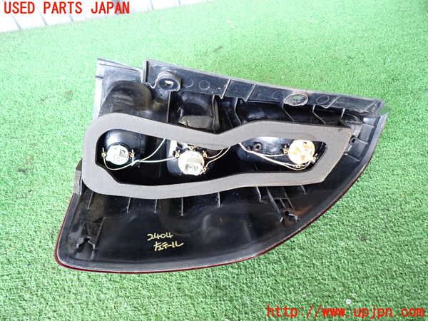 2UPJ-24041536]ランクルプラド(RZJ120W)左テールランプ 中古_m0004.jpg
