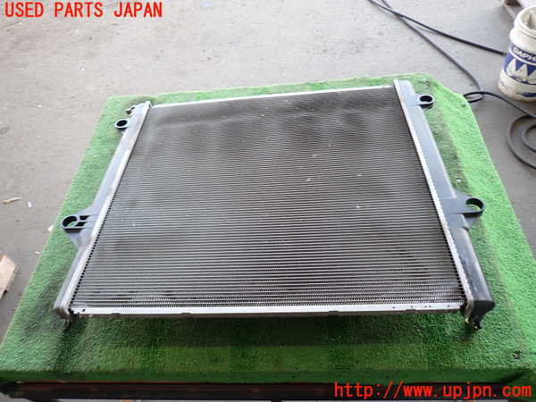 2UPJ-24042321]ランクルプラド(RZJ120W)ラジエーター1 【ジャンク品】 中古_m0004.jpg