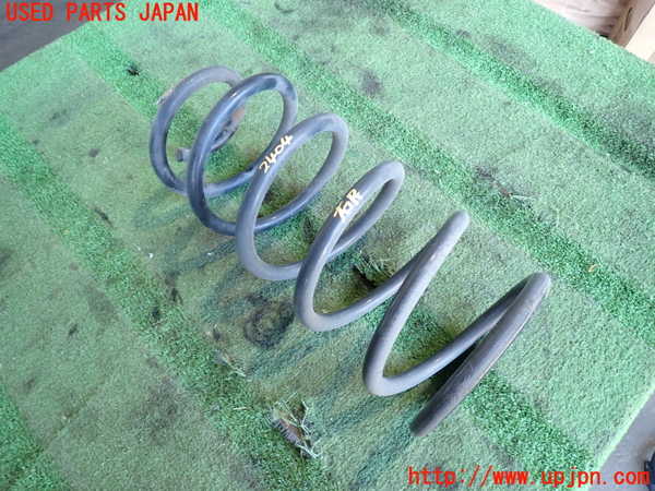 2UPJ-24045100]ランクルプラド(RZJ120W)右リアスプリング 中古_m0001.jpg