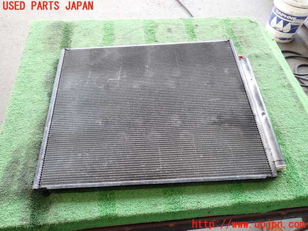 2UPJ-24046031]ランクルプラド(RZJ120W)エアコンコンデンサー1 中古_m0003.jpg