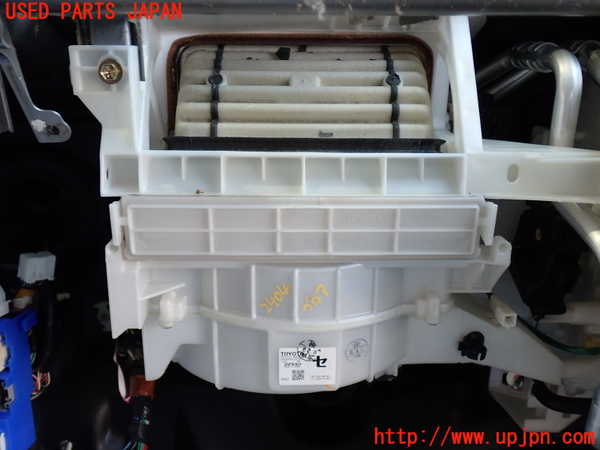 2UPJ-24046095]ランクルプラド(RZJ120W)ブロアファン(ブロアーファン) 中古_m0001.jpg