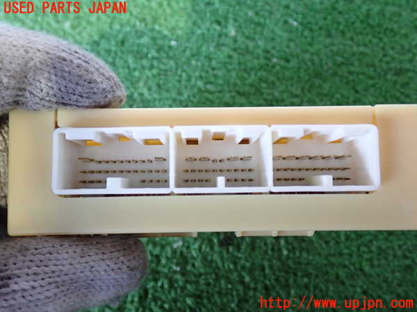 2UPJ-24046146]ランクルプラド(RZJ120W)コンピューター1 (ECU) 中古_m0002.jpg