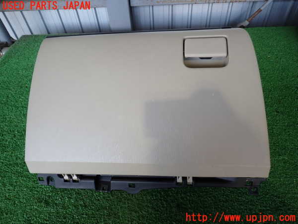 2UPJ-24047516]ランクルプラド(RZJ120W)グローブボックス1 中古_m0001.jpg