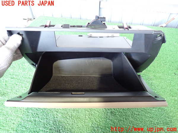 2UPJ-24047516]ランクルプラド(RZJ120W)グローブボックス1 中古_m0002.jpg