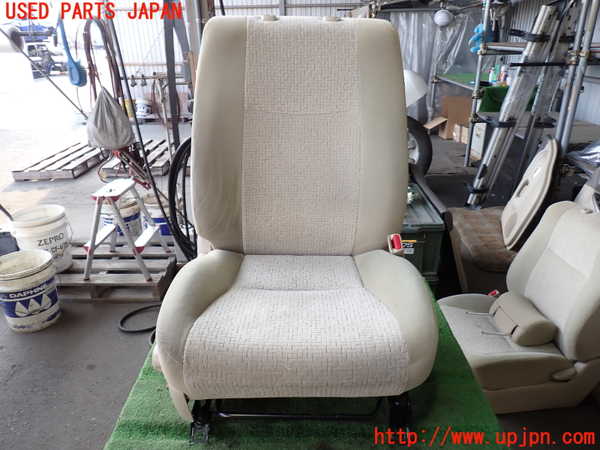 2UPJ-24047035]ランクルプラド(RZJ120W)運転席シート 中古_m0001.jpg