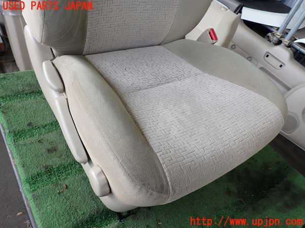 2UPJ-24047035]ランクルプラド(RZJ120W)運転席シート 中古_m0002.jpg