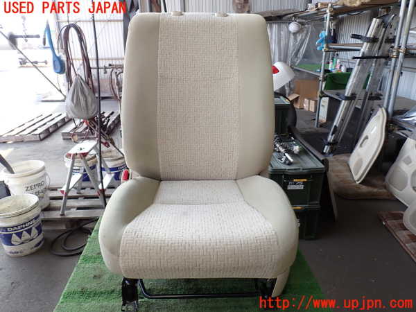 2UPJ-24047065]ランクルプラド(RZJ120W)助手席シート 中古_m0001.jpg