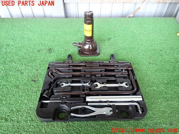 2UPJ-24047805]ランクルプラド(RZJ120W)車載工具 中古_m0001.jpg