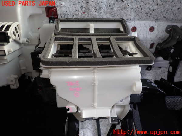 2UPJ-24056081]アテンザ セダン(MAZDA6)(GJ5FP)エバポレーター1 中古_m0001.jpg