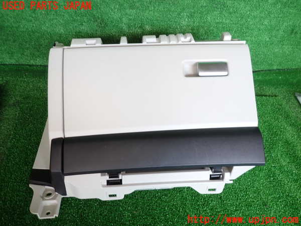 2UPJ-24057516]アテンザ セダン(MAZDA6)(GJ5FP)グローブボックス1 中古_m0001.jpg