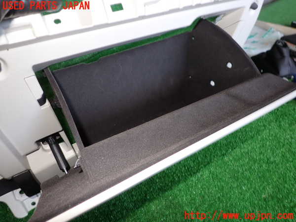 2UPJ-24057516]アテンザ セダン(MAZDA6)(GJ5FP)グローブボックス1 中古_m0003.jpg