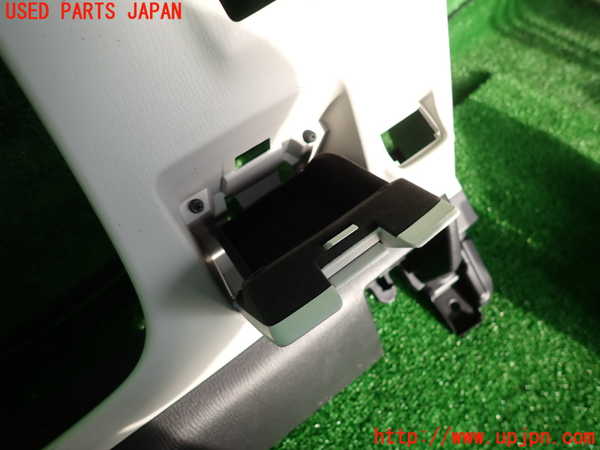 2UPJ-24057841]アテンザ セダン(MAZDA6)(GJ5FP)小物入れ1 中古_m0002.jpg