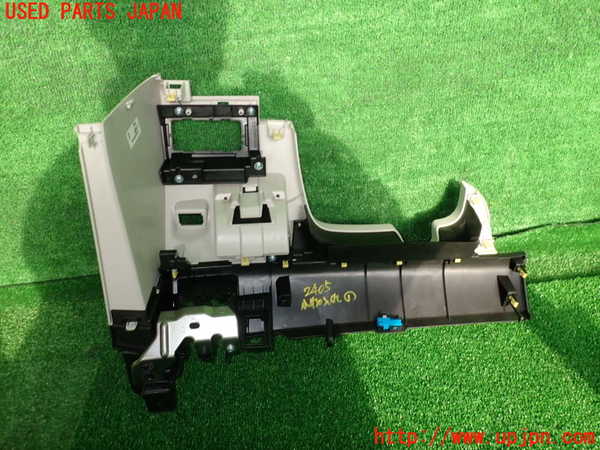 2UPJ-24057841]アテンザ セダン(MAZDA6)(GJ5FP)小物入れ1 中古_m0003.jpg
