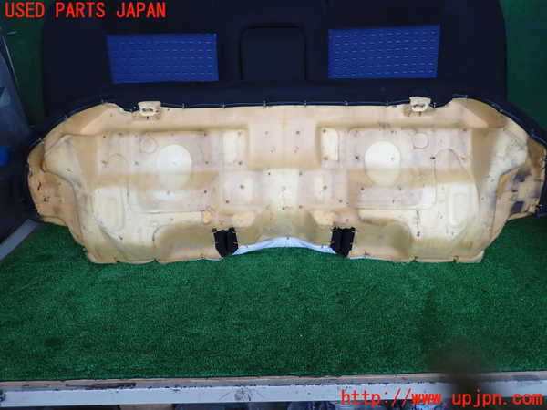 5UPJ-24067385]ランエボ8(CT9A)リアシート 中古_m0003.jpg