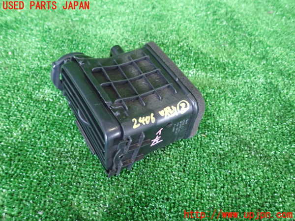 5UPJ-24067527]ランエボ8(CT9A)エアコン吹き出し口2 (左) 中古_m0002.jpg