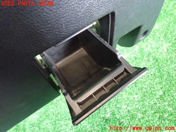 5UPJ-24067841]ランエボ8(CT9A)小物入れ1 中古_m0003.jpg