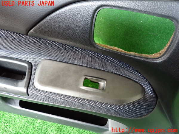 5UPJ-24061264]ランエボ8(CT9A)左前ドア内張り 中古_m0003.jpg