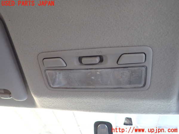 5UPJ-24066411]ランエボ8(CT9A)ルームランプ1 (1列目真中天井) 中古_m0001.jpg