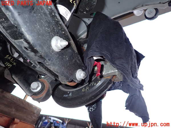 5UPJ-24074300]BRZ(86)(ZD8)右リアナックルハブ 中古_m0002.jpg