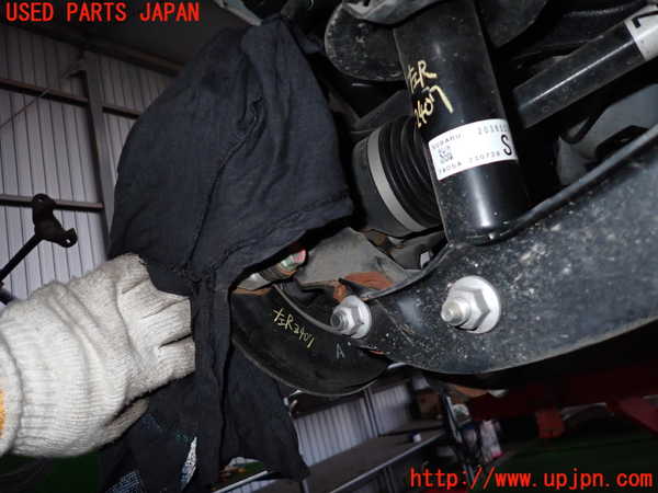 5UPJ-24074305]BRZ(86)(ZD8)左リアナックルハブ 中古_m0002.jpg