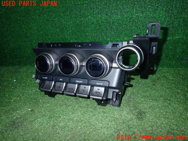 2UPJ-24076066]BRZ(86)(ZD8)エアコンスイッチ1 中古_m0001.jpg