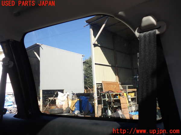 5UPJ-24101380]デリカ スペースギア(PD6W)右クォーターガラス M2L4 中古_m0002.jpg