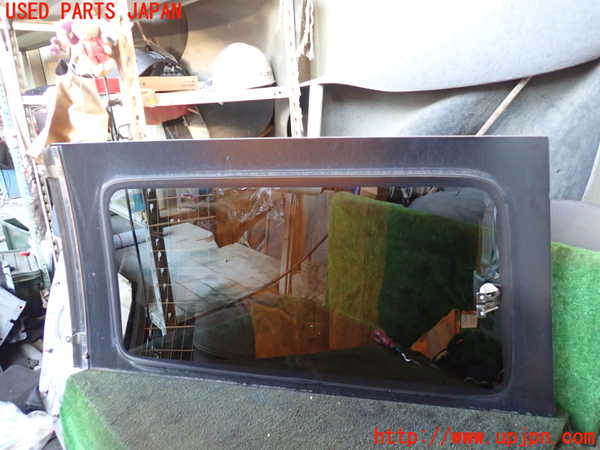 1UPJ-24101370]デリカ スペースギア(PD6W)右サイドセンターガラス M2L4 中古_m0002.jpg