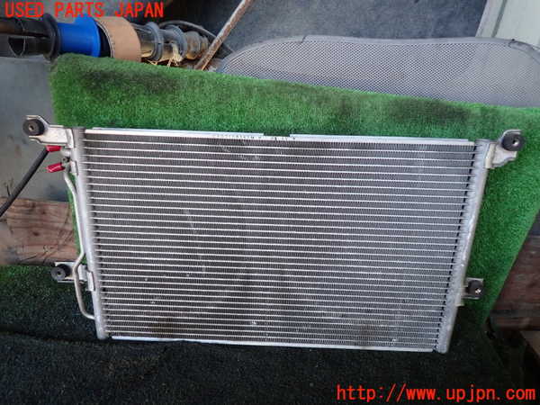 1UPJ-24106031]デリカ スペースギア(PD6W)エアコンコンデンサー1 中古_m0002.jpg