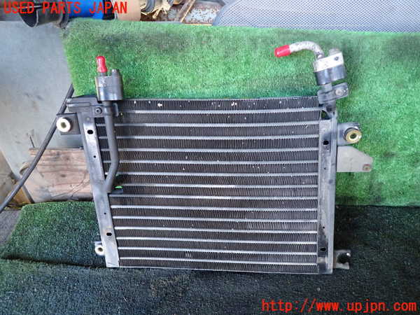 5UPJ-24106032]デリカ スペースギア(PD6W)エアコンコンデンサー2 中古_m0001.jpg